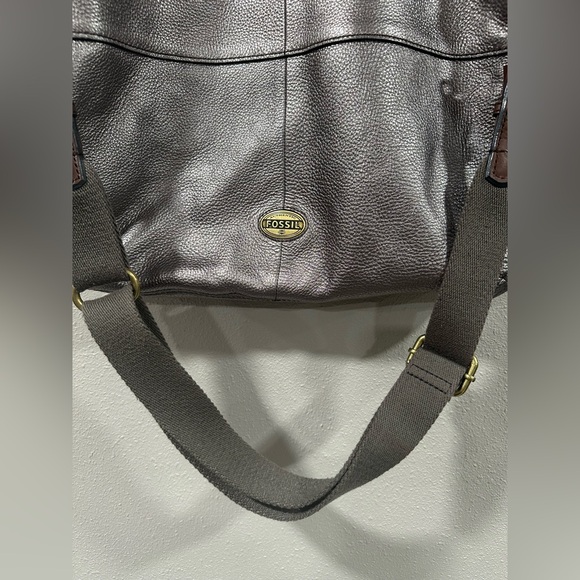 Fossil Explorer Foldover Metallic Pewter Leather - Picture 2 of 12